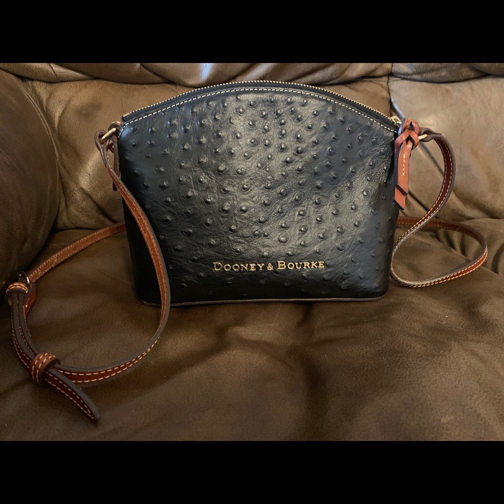 dooney and bourke crossbody
